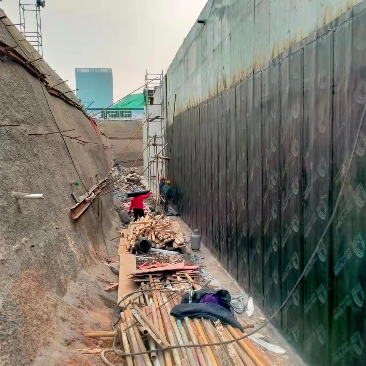 章丘防水补漏1.jpg